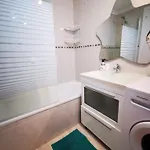 Costa De Verano With Swimming Pool In The Center Of Daire *