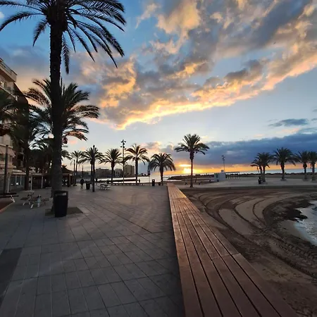 Costa De Verano With Swimming Pool In The Center Of * Torrevieja