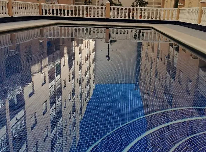 Costa De Verano With Swimming Pool In The Center Of