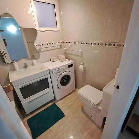 Costa De Verano With Swimming Pool In The Center Of Apartment