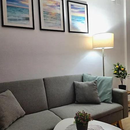 Costa De Verano With Swimming Pool In The Center Of *