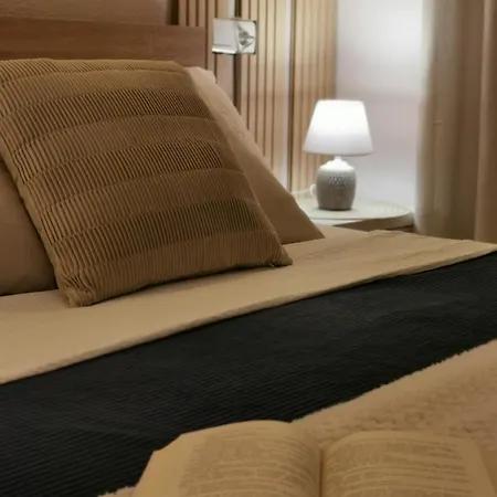 Costa De Verano With Swimming Pool In The Center Of Apartman