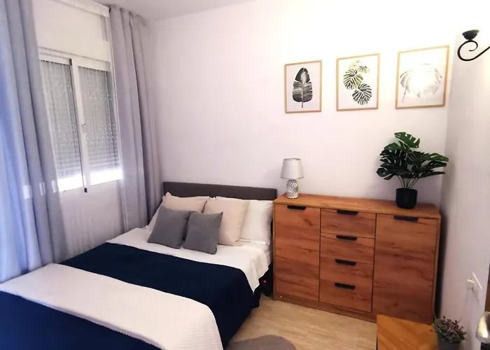 Costa De Verano With Swimming Pool In The Center Of