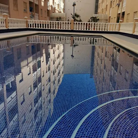 Costa De Verano With Swimming Pool In The Center Of