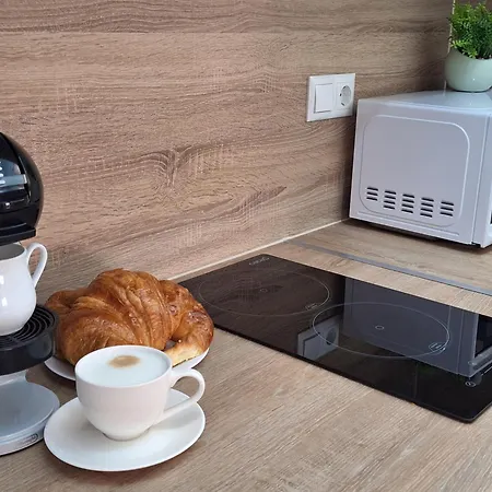 Costa De Verano With Swimming Pool In The Center Of * Τορεβιέχα